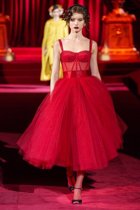 This Collection Of 31 Dazzling Red Dresses Is The Definition Of Beauty - 205