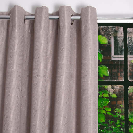 21 Gorgeous Curtain Ideas To Brighten Up Your Living Space - 167
