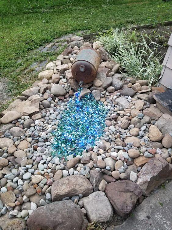 35 Easy DIY Spilled Rock Projects - 225