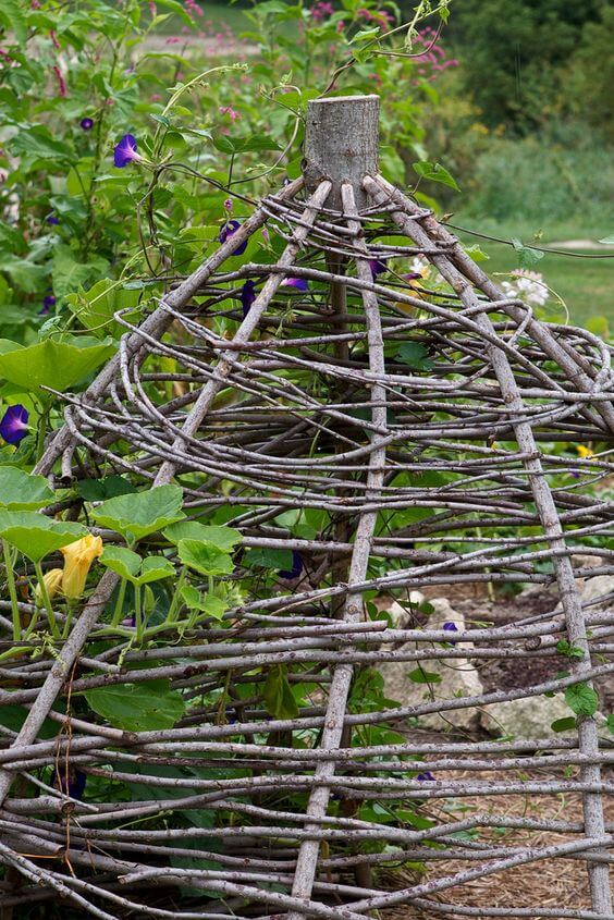 22 Cheap and Brilliant Garden Projects Using Twigs - 153