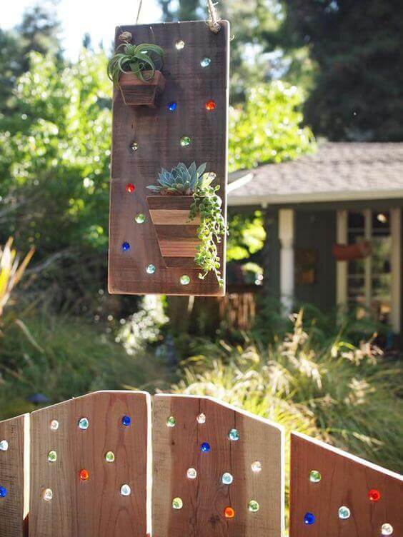 31 Striking DIY Wood Projects For Your Garden Space - 193