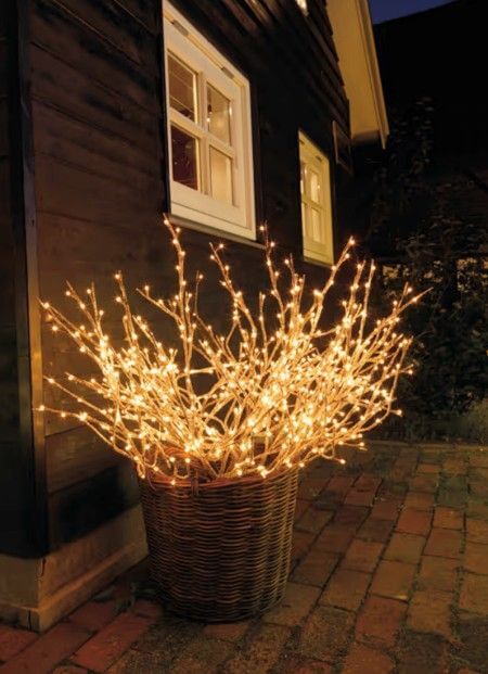 34 DIY Light Ideas to Elevate Your Garden Space - 243