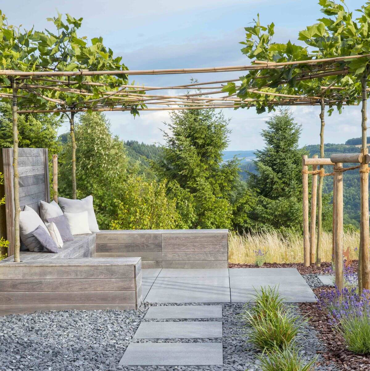 20 Tips That Add Luxe Style To Your Garden - 149