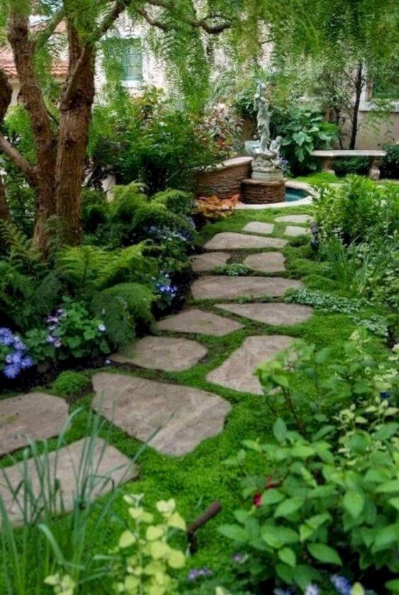 38 Stunning Ideas to Turn Your Boring Garden into a Cool Tropical Garden - 263