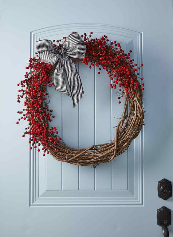 45 Attractive Wreath Ideas to Brighten Up Your Front Door - 325