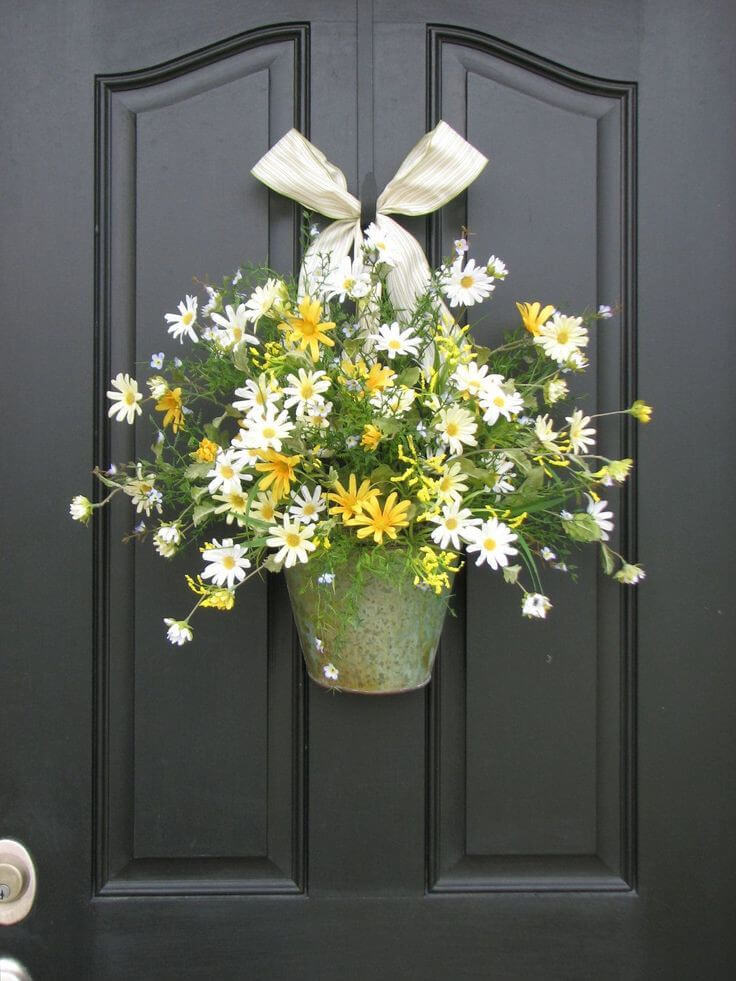 45 Attractive Wreath Ideas to Brighten Up Your Front Door - 365