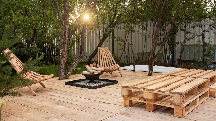 20 Deck And Furniture Ideas For Relaxing Among Trees - 133
