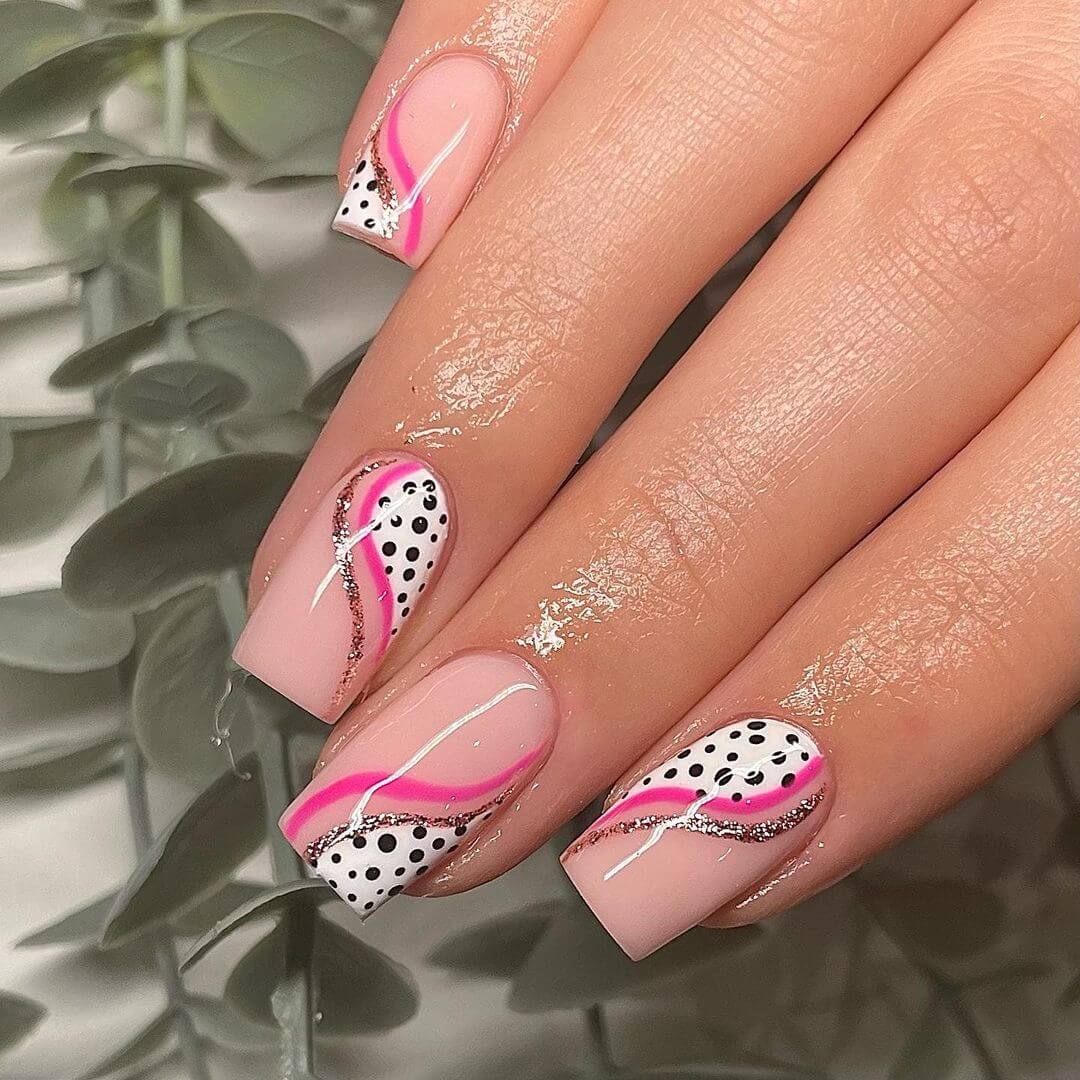 20 Absolutely Adorable Polka Dot Nail Art Ideas To Try At Home