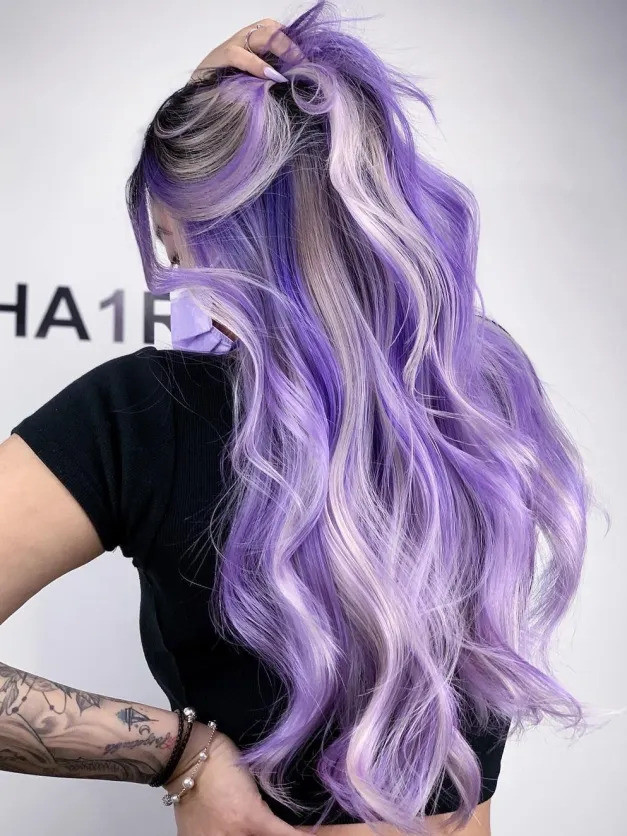 27 Purple Highlight Hair Ideas That Every Expert Loves - 197