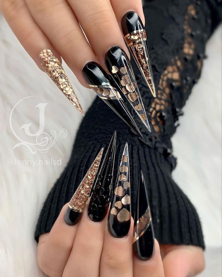 30 Mysterious And Dramatic Black Glitter Nail Designs That Are Top Glam - 223