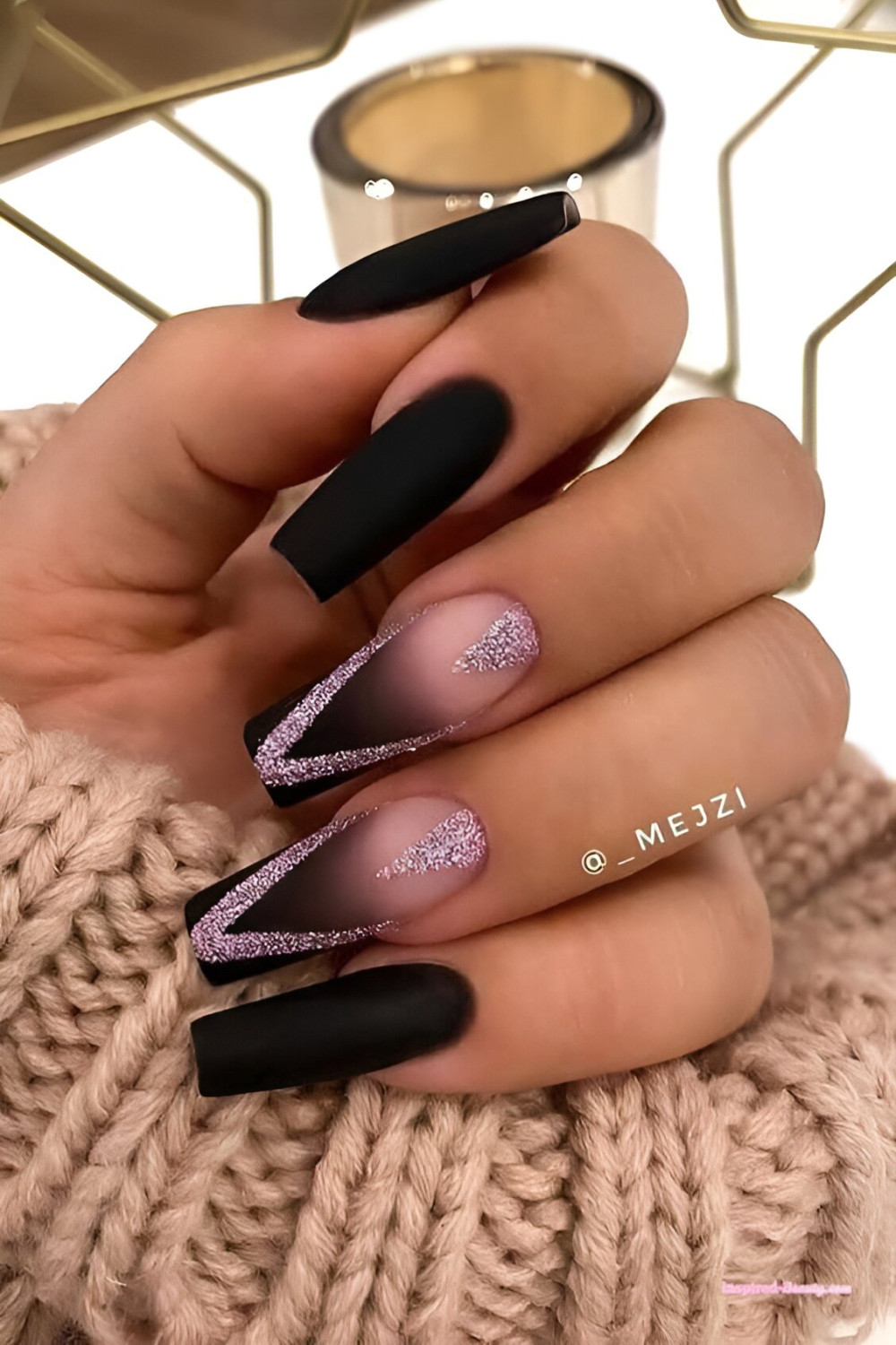 30 Mysterious And Dramatic Black Glitter Nail Designs That Are Top Glam - 195