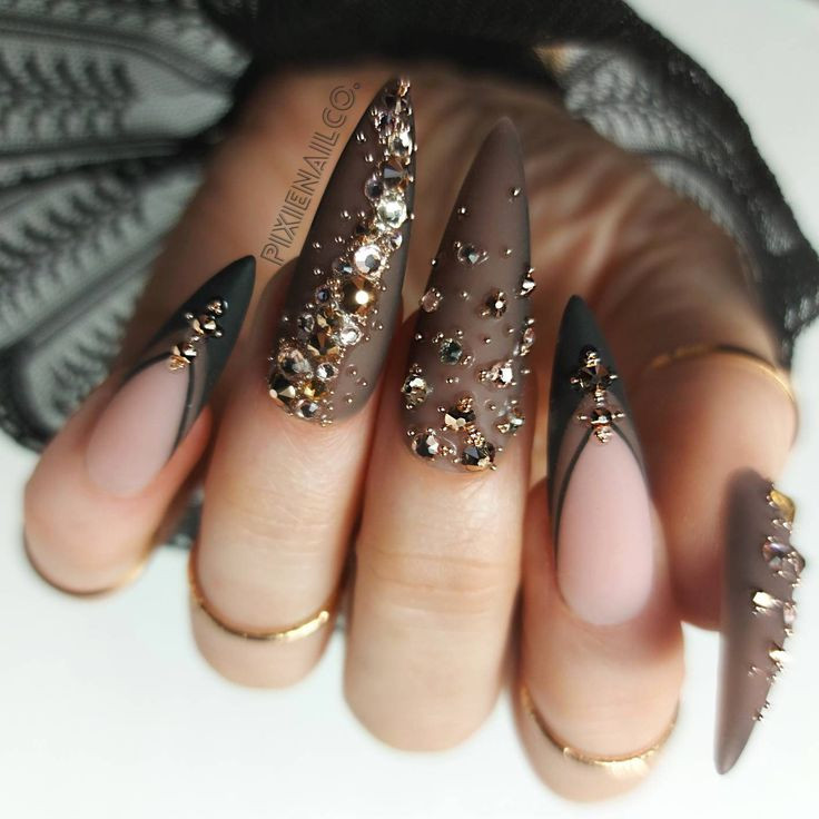 30 Mysterious And Dramatic Black Glitter Nail Designs That Are Top Glam - 233