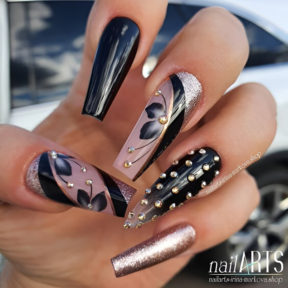 30 Mysterious And Dramatic Black Glitter Nail Designs That Are Top Glam - 203