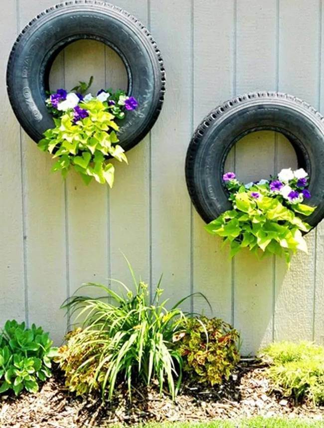35 Easy And Cheap DIY Garden Decors To Reuse Old Tires