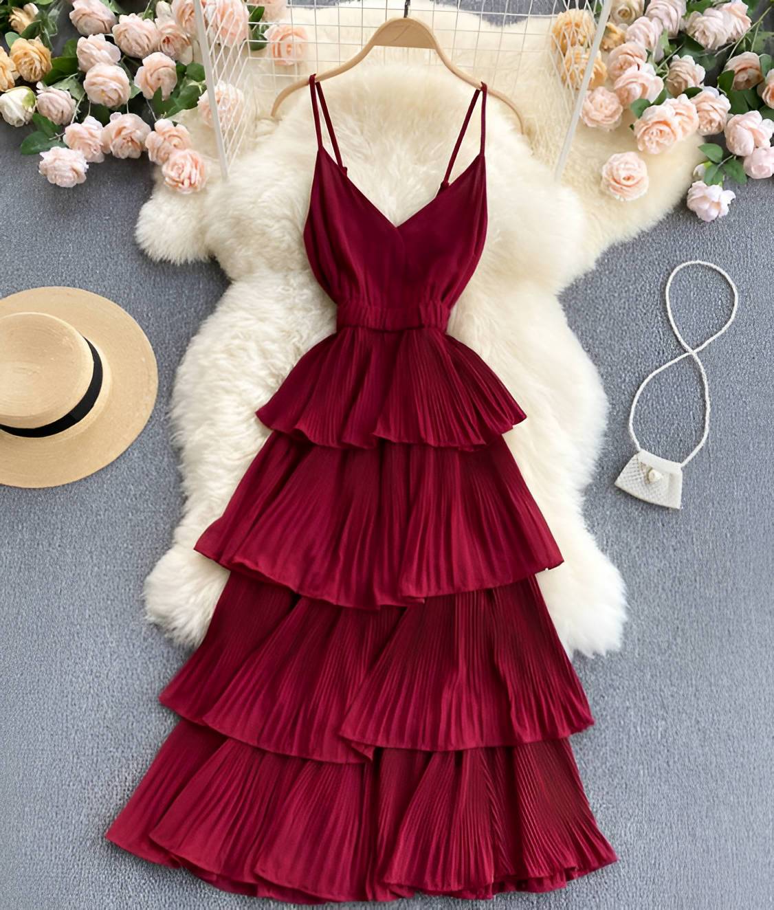 20 Stunning Outfit Ideas To Rock Your Red Dress - 169