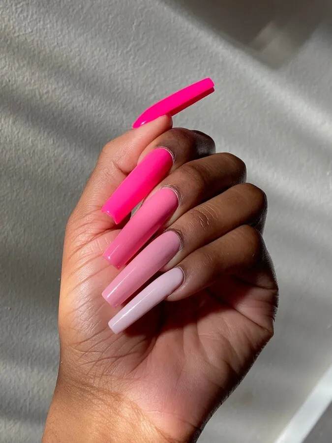 22 Barbiecore Hot Pink Nail Designs For Hot Girls - 173