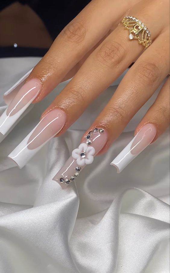 30 Glamorous White Nail Designs To Make You The Center Of Attention