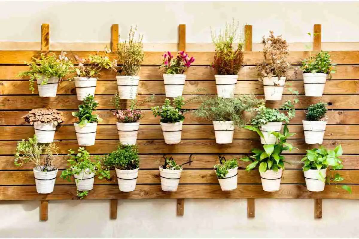 32 Wall Garden Planter Ideas For Vertical Gardening - 201