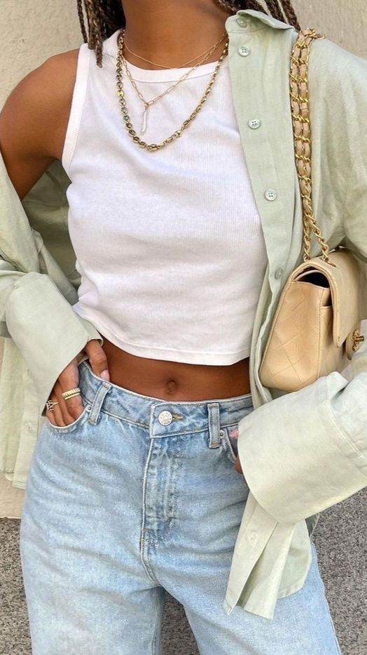 22 Ways To Style Baggy Jeans As A Fashionista