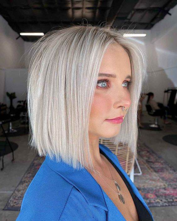 25 Gorgeous Silver-Blonde Hairstyles To Make You A Model