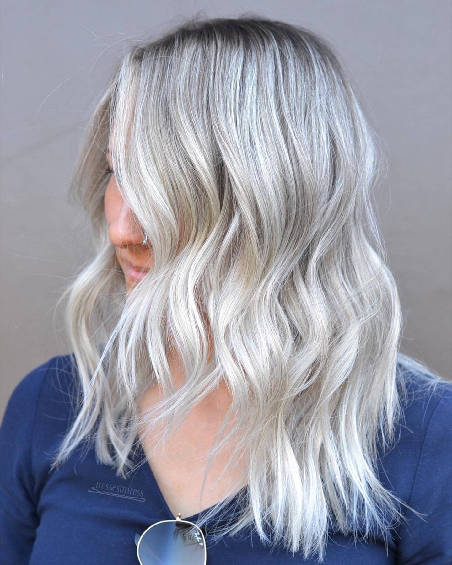 25 Gorgeous Silver-Blonde Hairstyles To Make You A Model