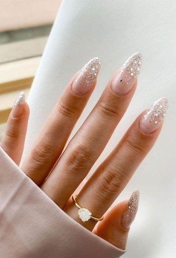 Fabulous Nude Ombre Nail Ideas To Glam Up Your Outfits