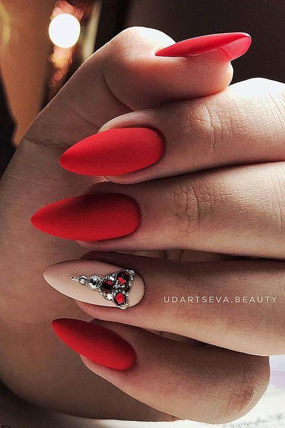 27 Glamorous Red Manicures To Make You Irresistible - 199