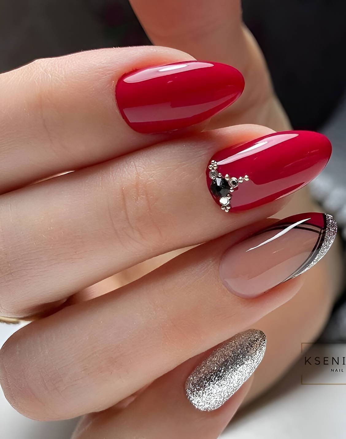 27 Glamorous Red Manicures To Make You Irresistible - 209