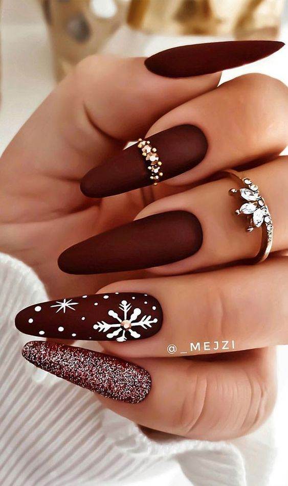 30 Elegant Burgundy Nails To Enhance Your Feminity - 217