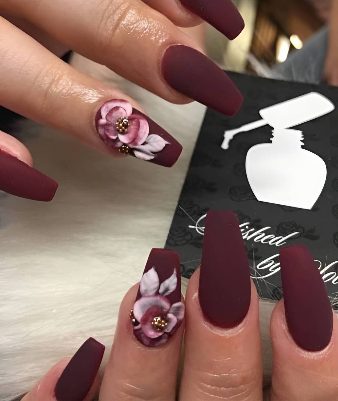 30 Elegant Burgundy Nails To Enhance Your Feminity - 239