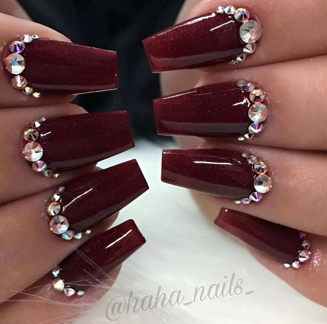 30 Elegant Burgundy Nails To Enhance Your Feminity - 241