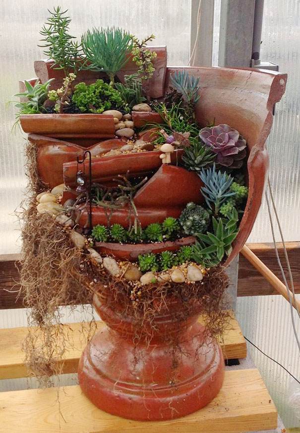 15 Ideas To Transform Broken Pots Into Succulent Garden Castles - 105