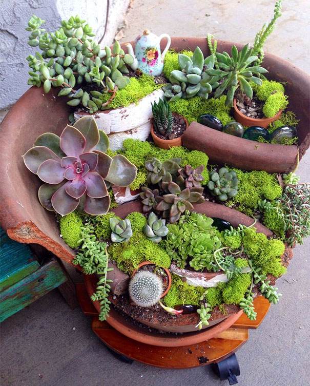 15 Ideas To Transform Broken Pots Into Succulent Garden Castles - 111