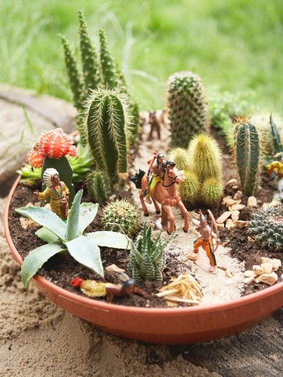 15 Mesmerizing Cactus and Succulent Dish Garden Ideas - 117