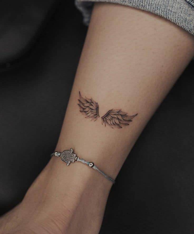 25 Angel Wing Tattoos That Are The Epitome Of Feminine Power