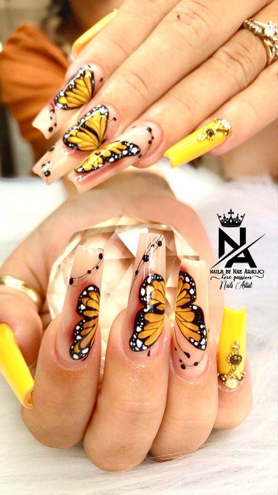 25 Charming Butterfly Nail Ideas Every Girl Should Copy ASAP - 201