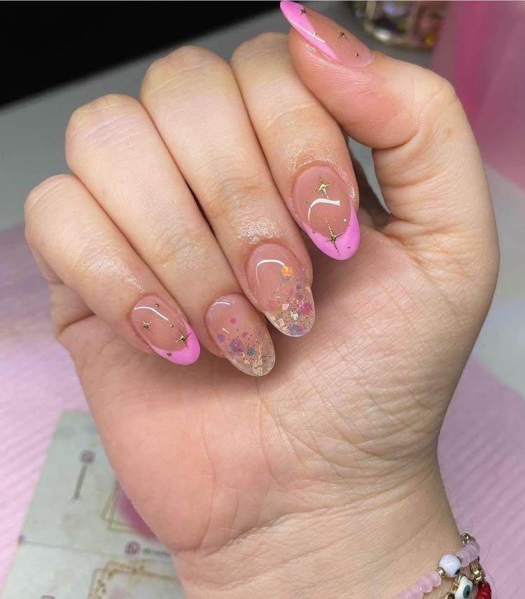 25 Easy To Copy Star Nail Designs To Glam You Up - 187
