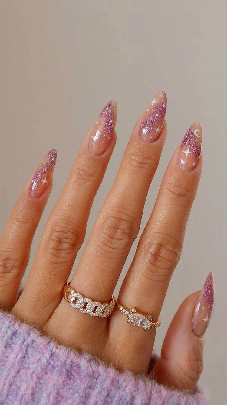 25 Easy To Copy Star Nail Designs To Glam You Up - 195