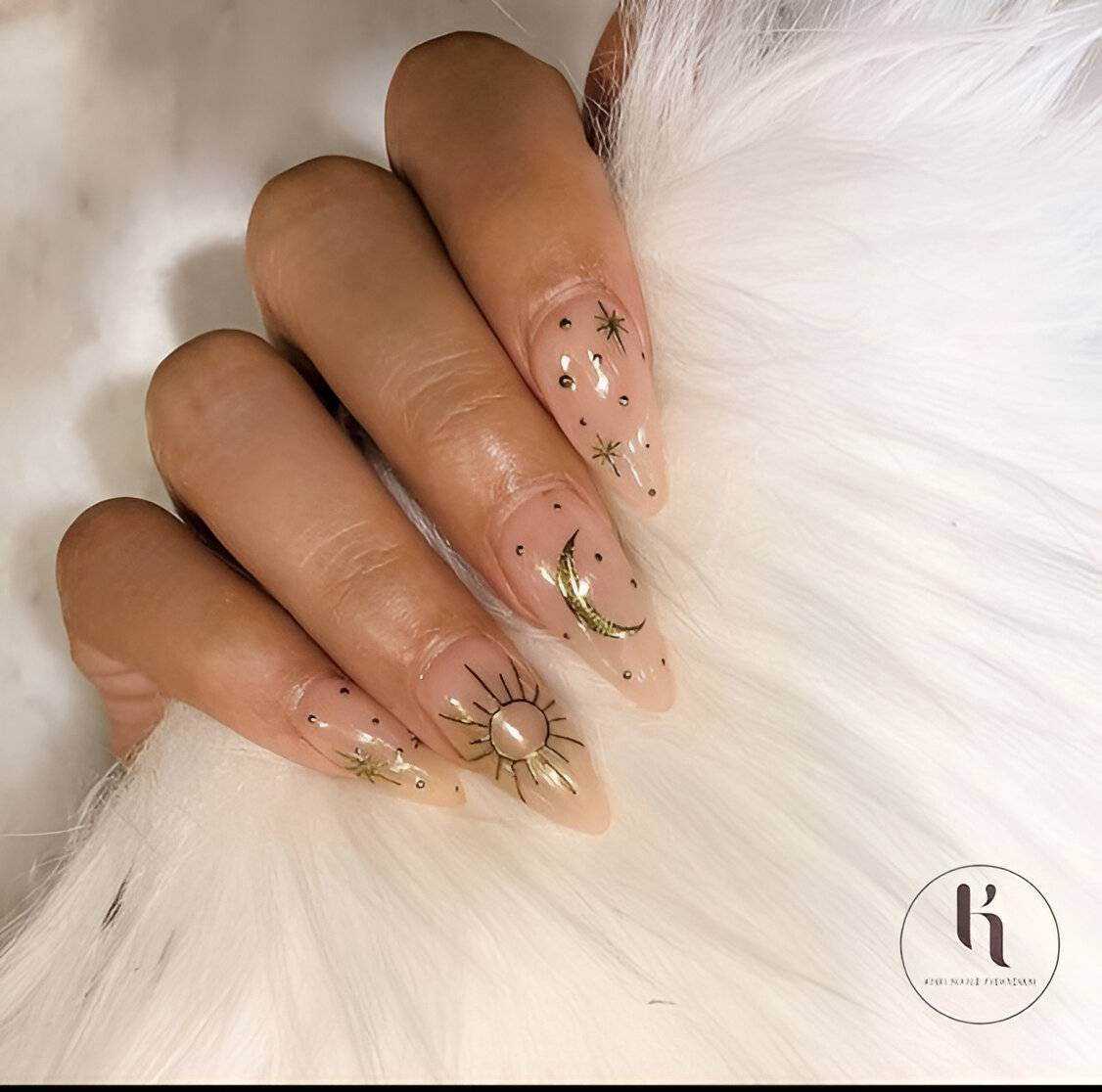 25 Easy To Copy Star Nail Designs To Glam You Up - 173
