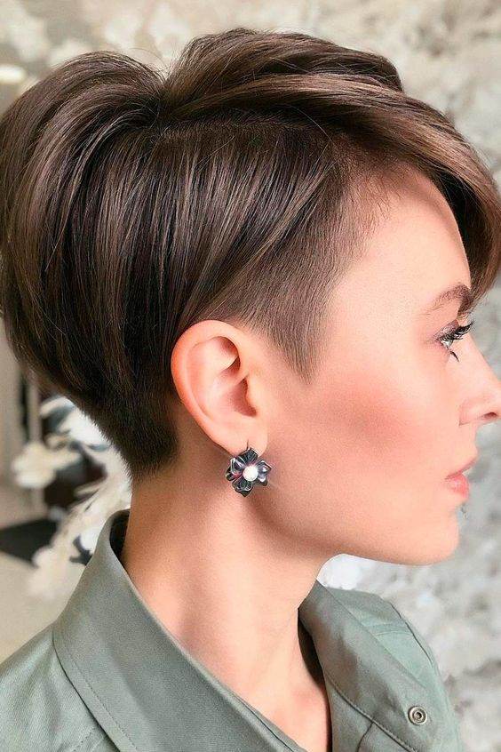25 Trendiest Short Asymmetrical Haircuts For A Cool Chic Look - 177
