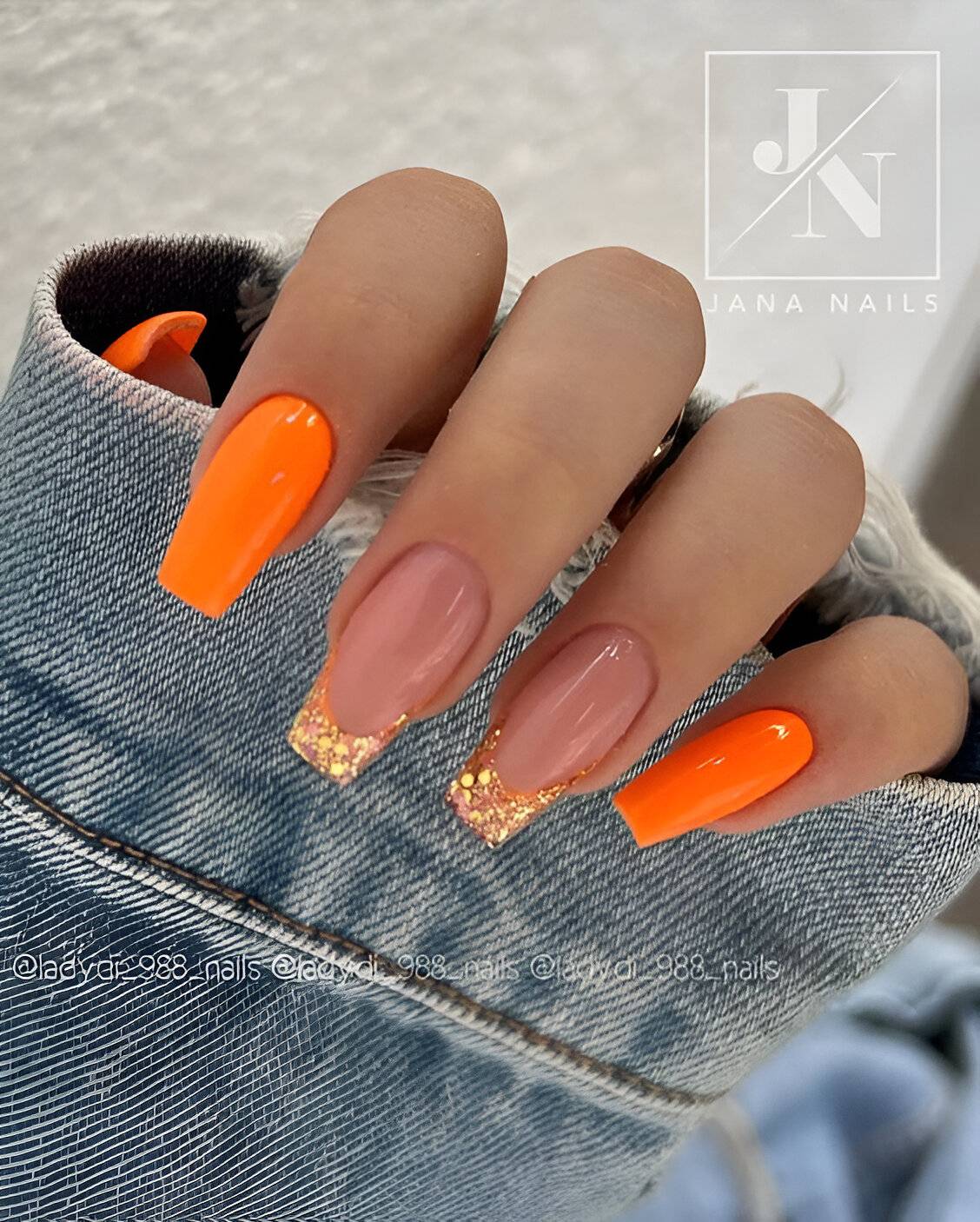 30 Chic Orange Nail Ideas To Make You Look Stunning - 215