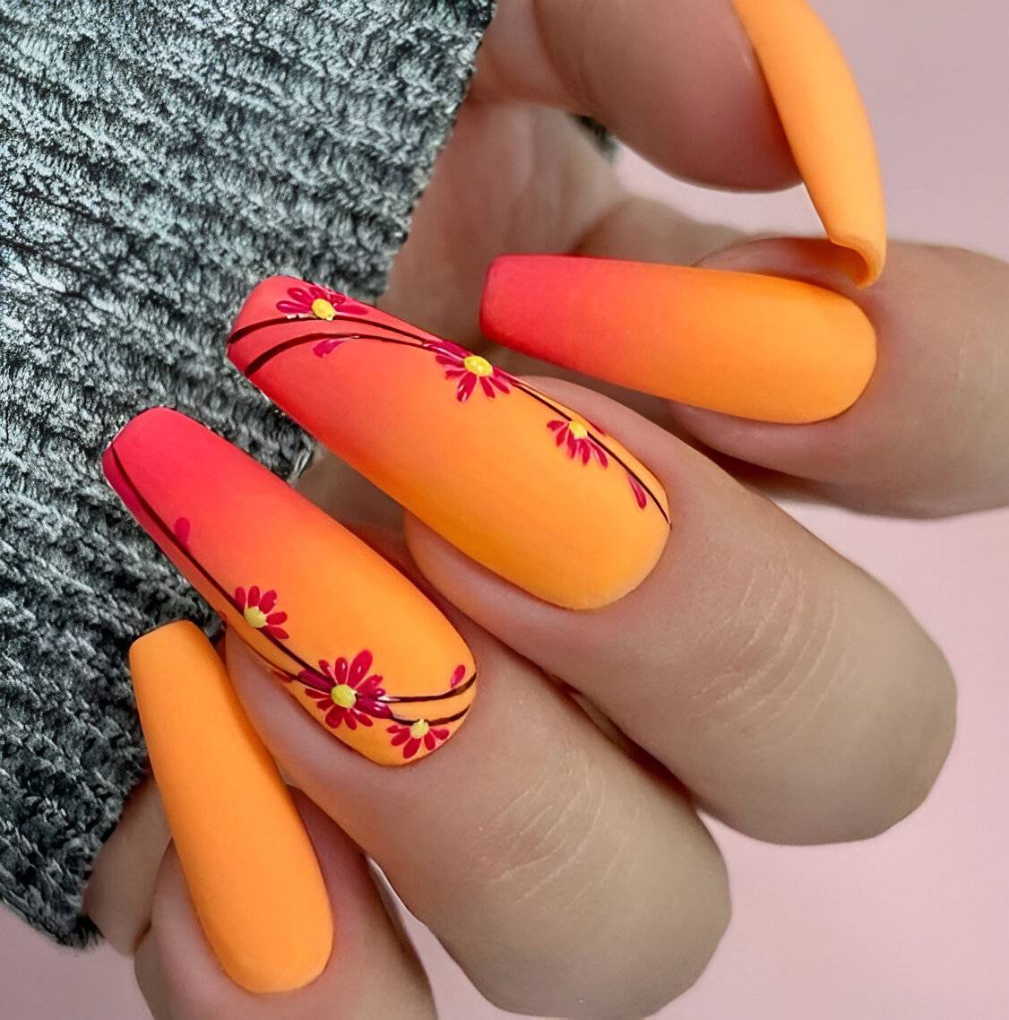30 Chic Orange Nail Ideas To Make You Look Stunning - 219