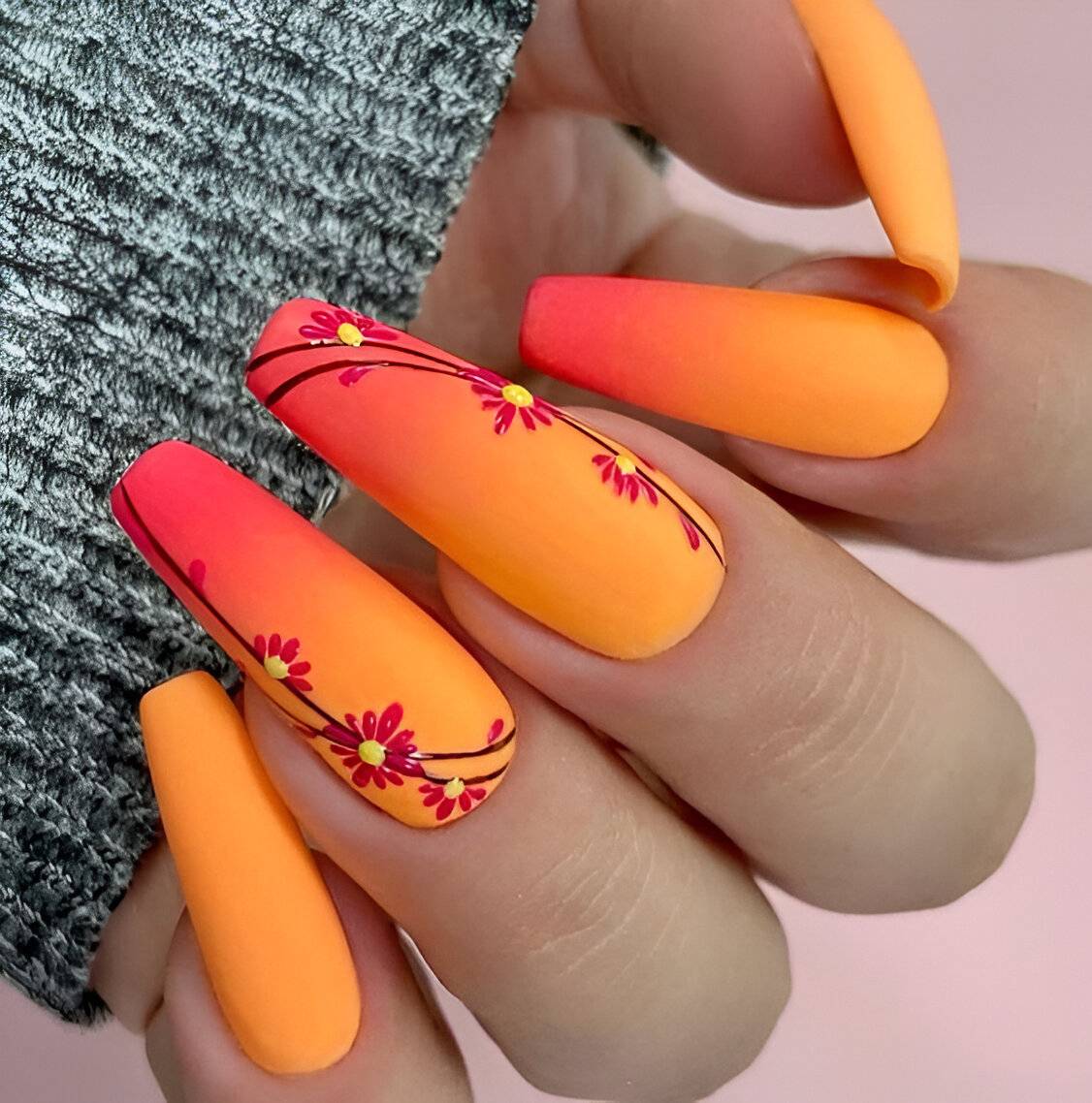 30 Chic Orange Nail Ideas To Make You Look Stunning 30 Chic Orange Nail Ideas To Make You Look Stunning