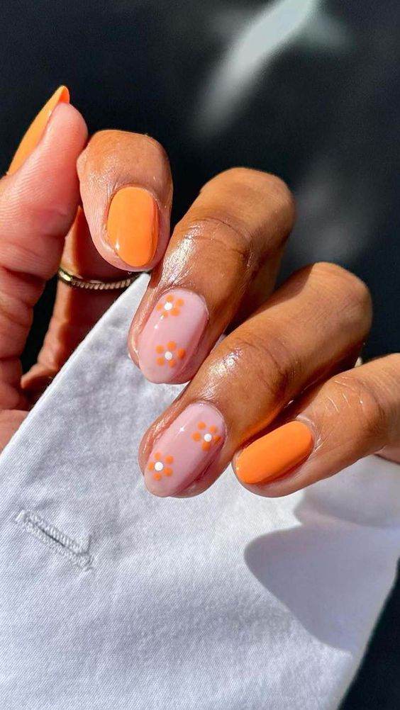 30 Chic Orange Nail Ideas To Make You Look Stunning - 241