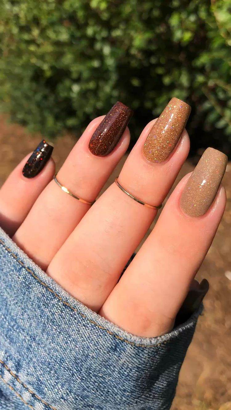 30 Easy-To-Copy Fall Manicure Looks For September - 193