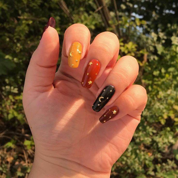 30 Easy-To-Copy Fall Manicure Looks For September - 233