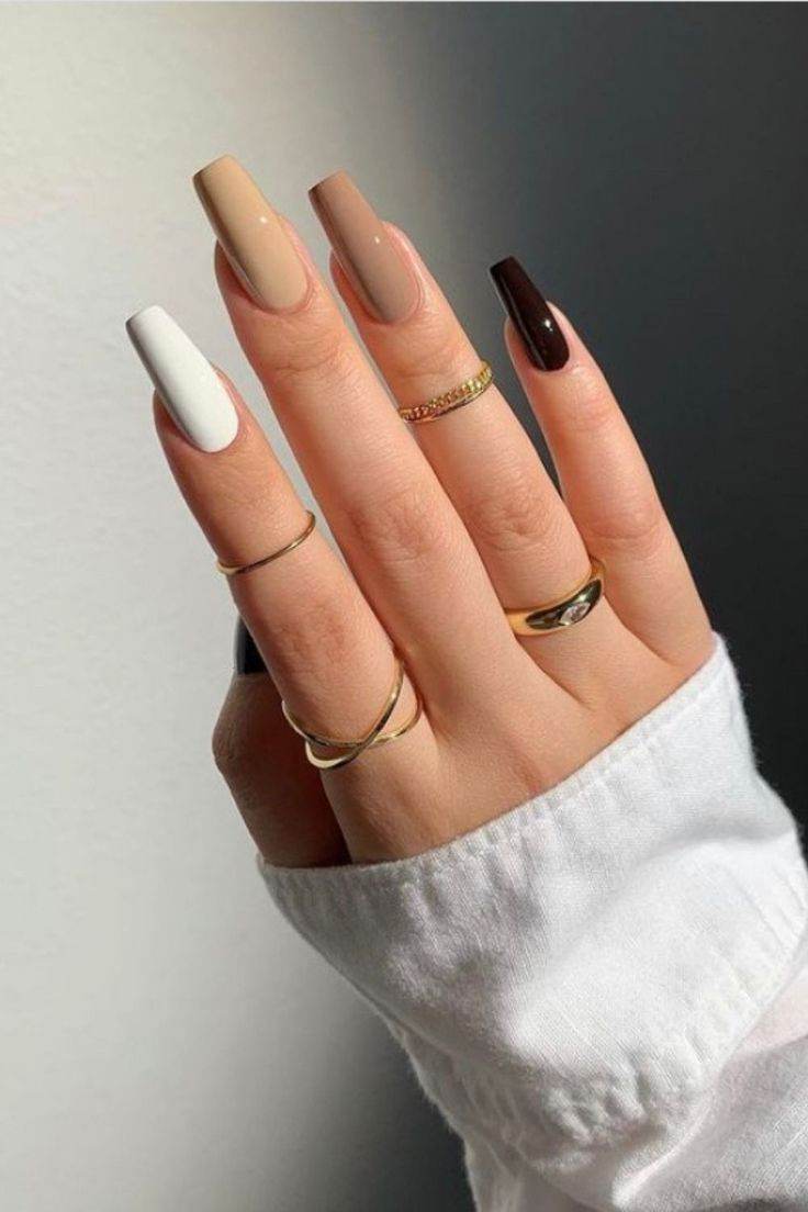 30 Easy-To-Copy Fall Manicure Looks For September - 209