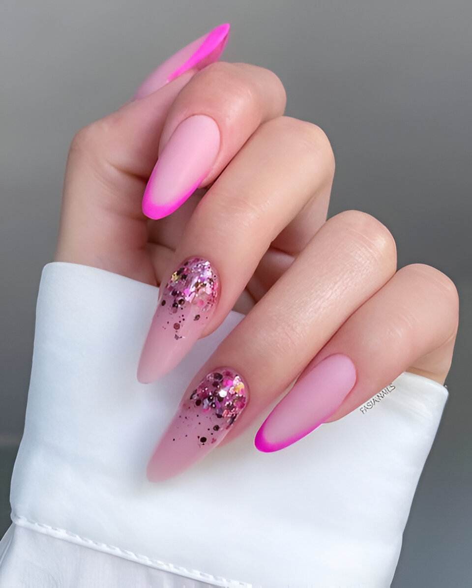 Gorgeous Glitter Nails Ideas To Shine All Year Round - T-News