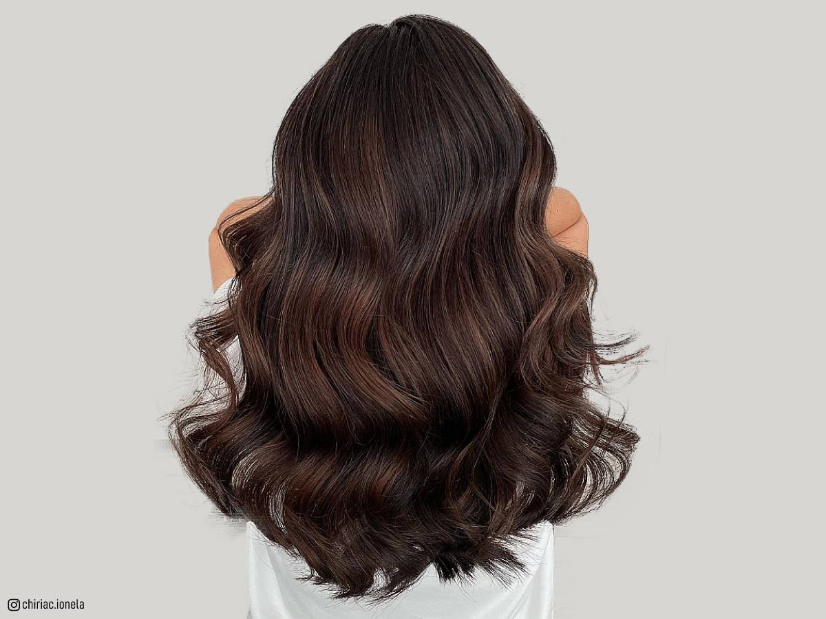 Instant Glam Up: 25 Stunning Chocolate Brown Hair Ideas - 209