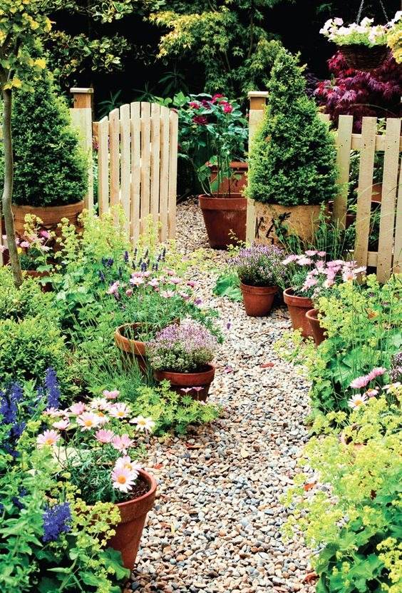 30 Garden Gate Ideas To Make A Strong Impression - 197